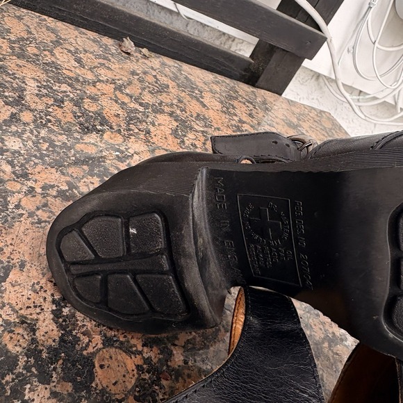 VINTAGE DR MARTENS Black Mary Jane Strap Cross Women's Sz 6 Chunky Platform - Picture 12 of 13